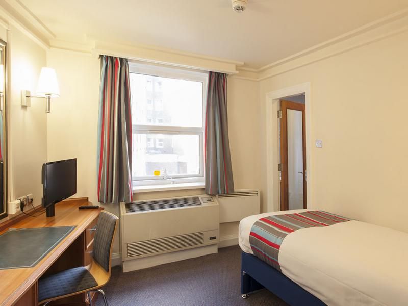 Travelodge Kings Cross Royal Scot London Exterior photo