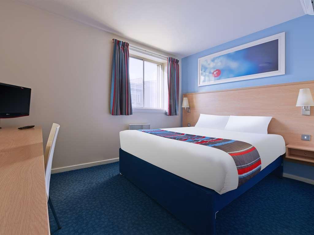 Travelodge Kings Cross Royal Scot London Room photo