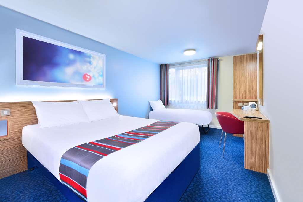 Travelodge Kings Cross Royal Scot London Room photo